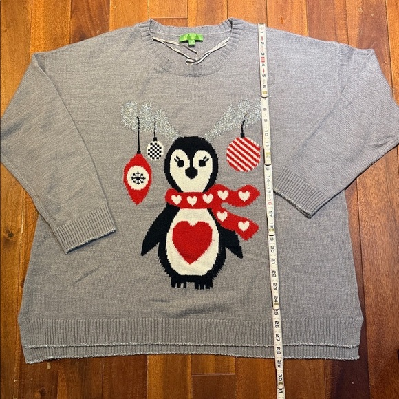Christmas Sweater Gray Penguin Holiday Sweater. Size 2 X - Picture 4 of 8